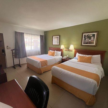 Quality Inn Ciudad Obregon Ngoại thất bức ảnh