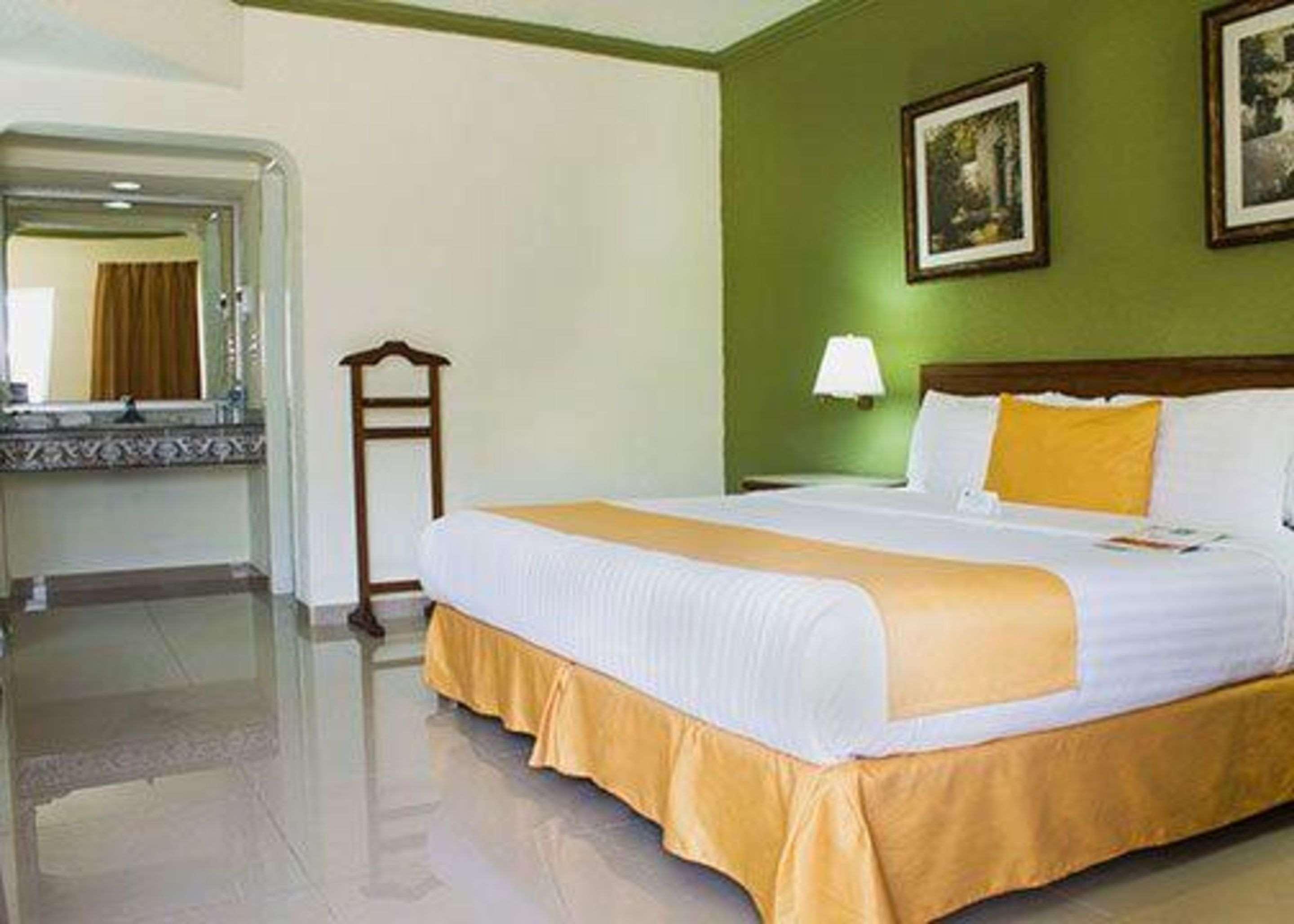 Quality Inn Ciudad Obregon Ngoại thất bức ảnh